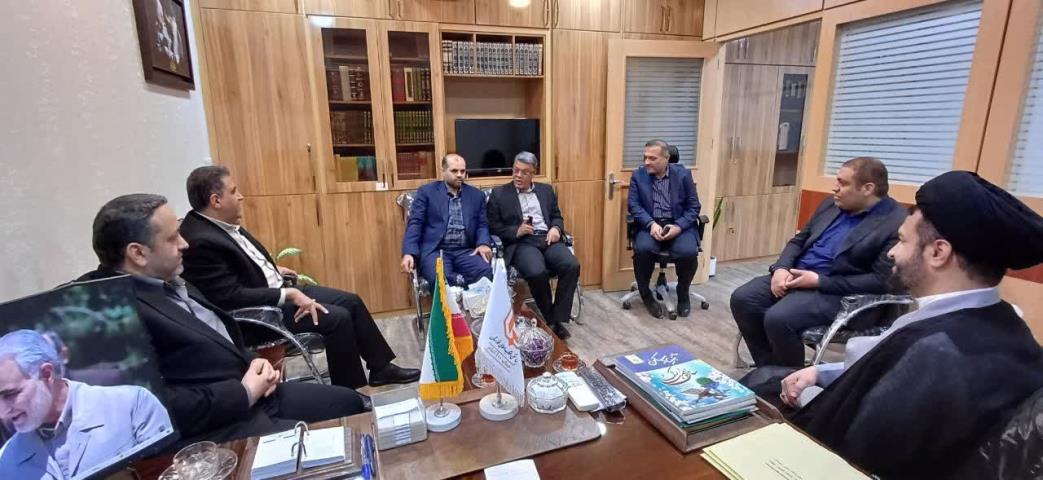جلسه مشترک معاون پشتیبانی بنیاد مسکن با مسئول دفتر نمایندگی ولی فقیه در بنیاد مسکن خوزستان